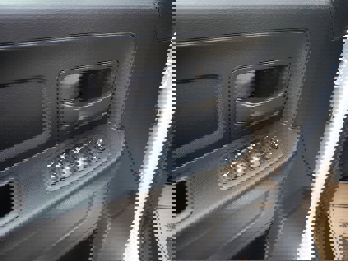 Used 2018 RAM 1500 Express image 14