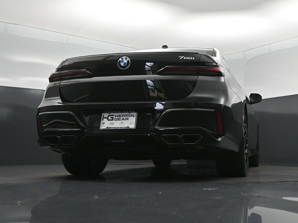 New 2026 BMW 760i xDrive w/ Executive Package AWD/4WD image 40