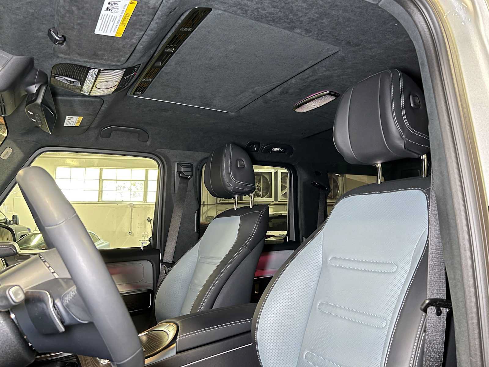 Used 2025 Mercedes-Benz G 550 image 24