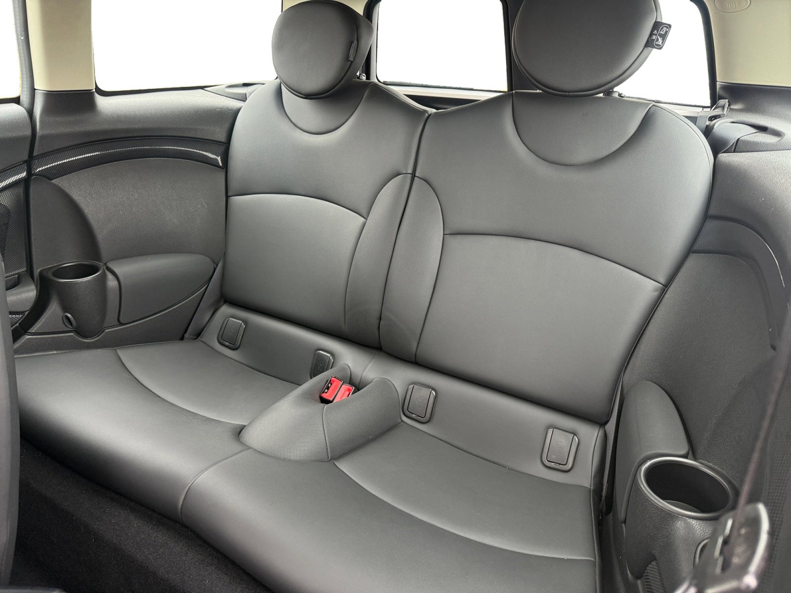 Used 2012 MINI Cooper Clubman S image 16