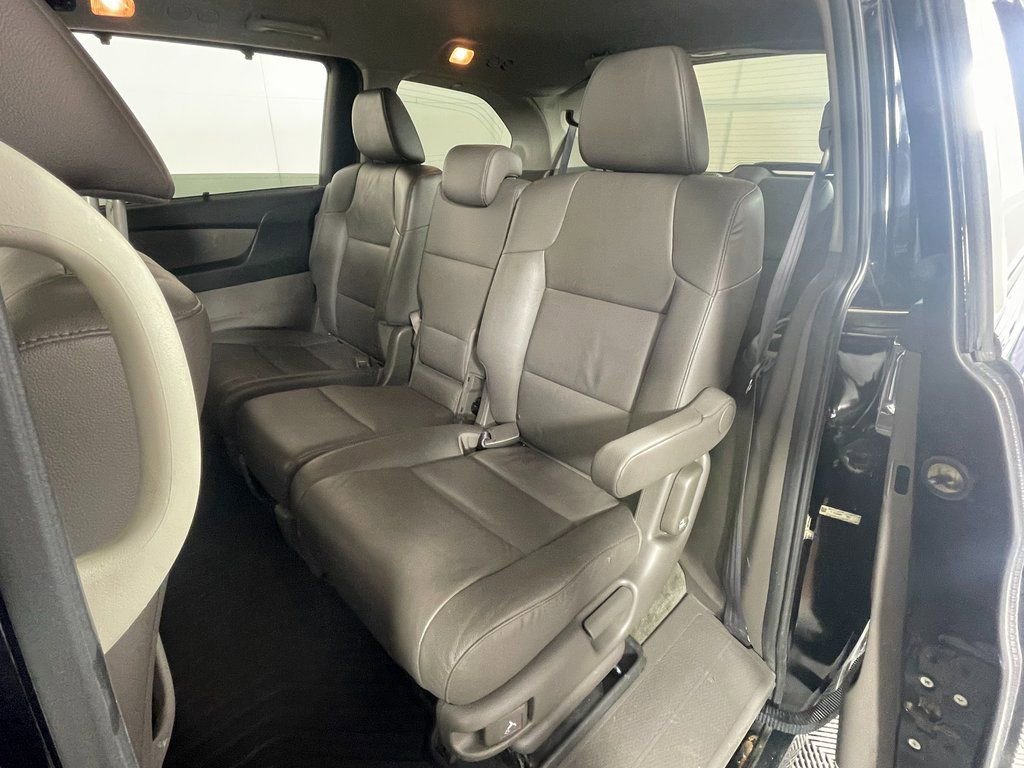 Used 2016 Honda Odyssey Touring Elite image 26