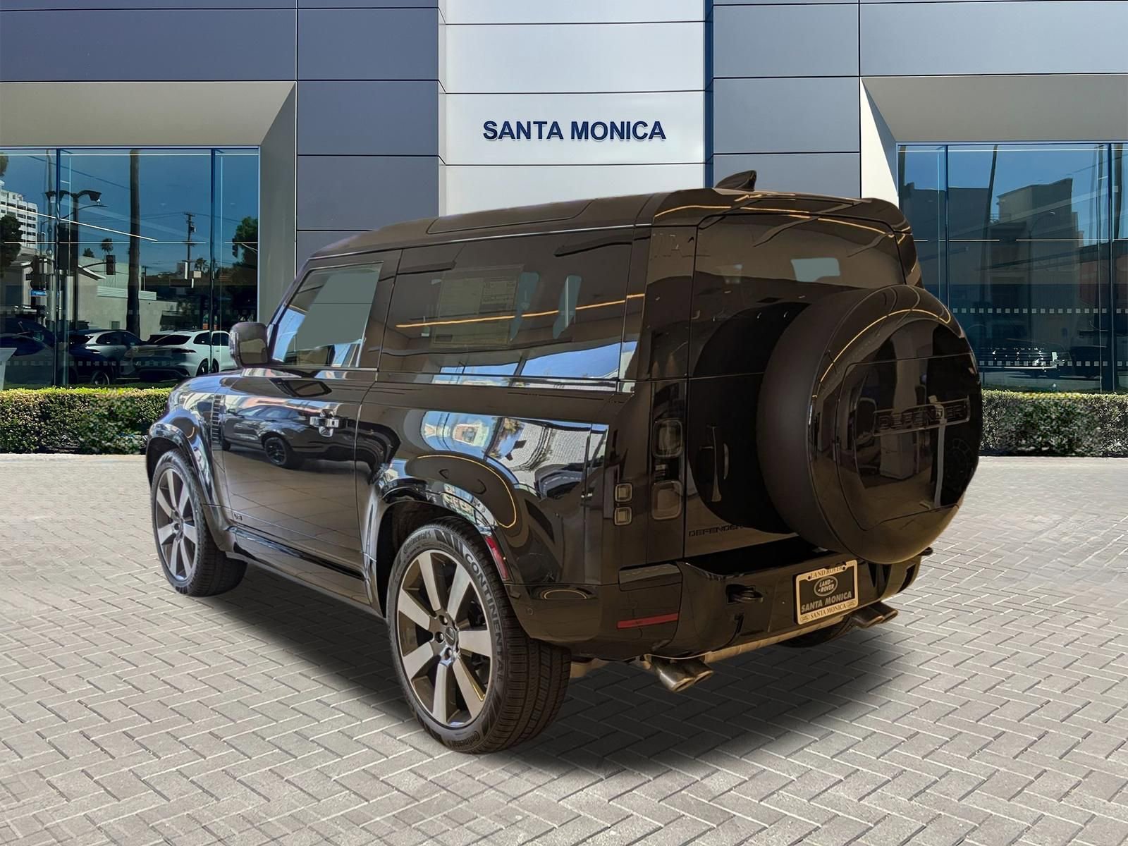 New 2026 Land Rover Defender 90 V8 AWD/4WD image 7