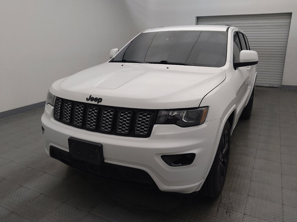 Used 2022 Jeep Grand Cherokee Laredo X image 15