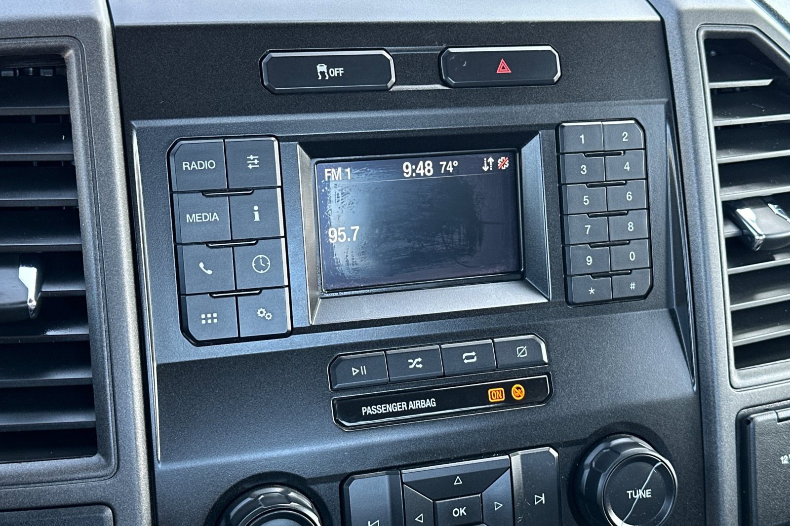 Used 2022 Ford F250 XL w/ Power Equipment Group image 17