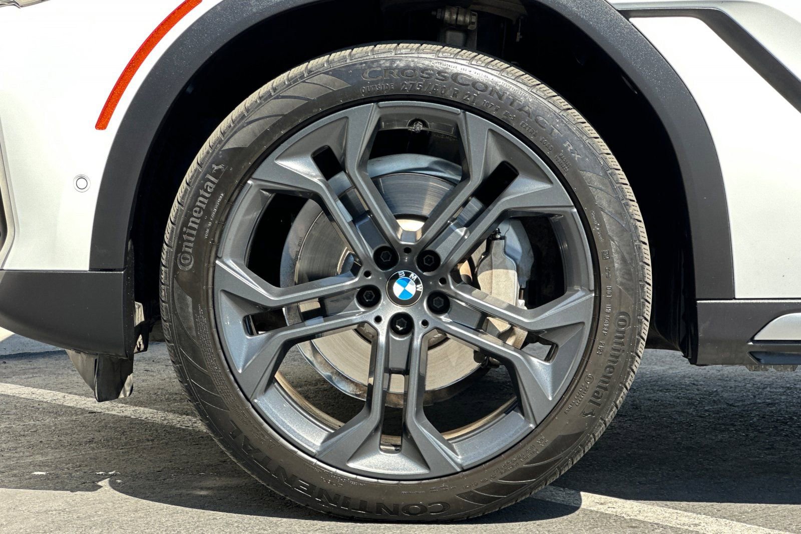 Used 2023 BMW X6 xDrive40i w/ Premium Package image 26