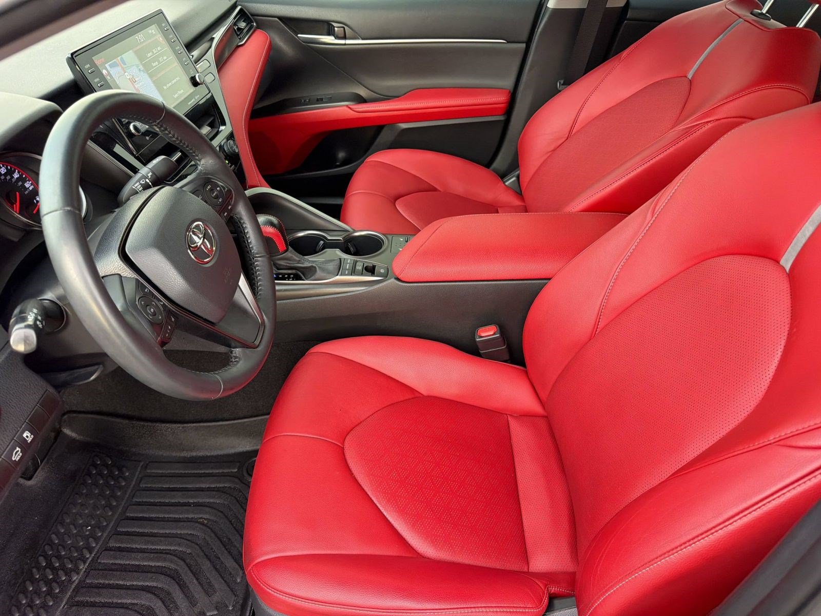 Certified 2022 Toyota Camry XSE w/ Navigation Package FWD image 5