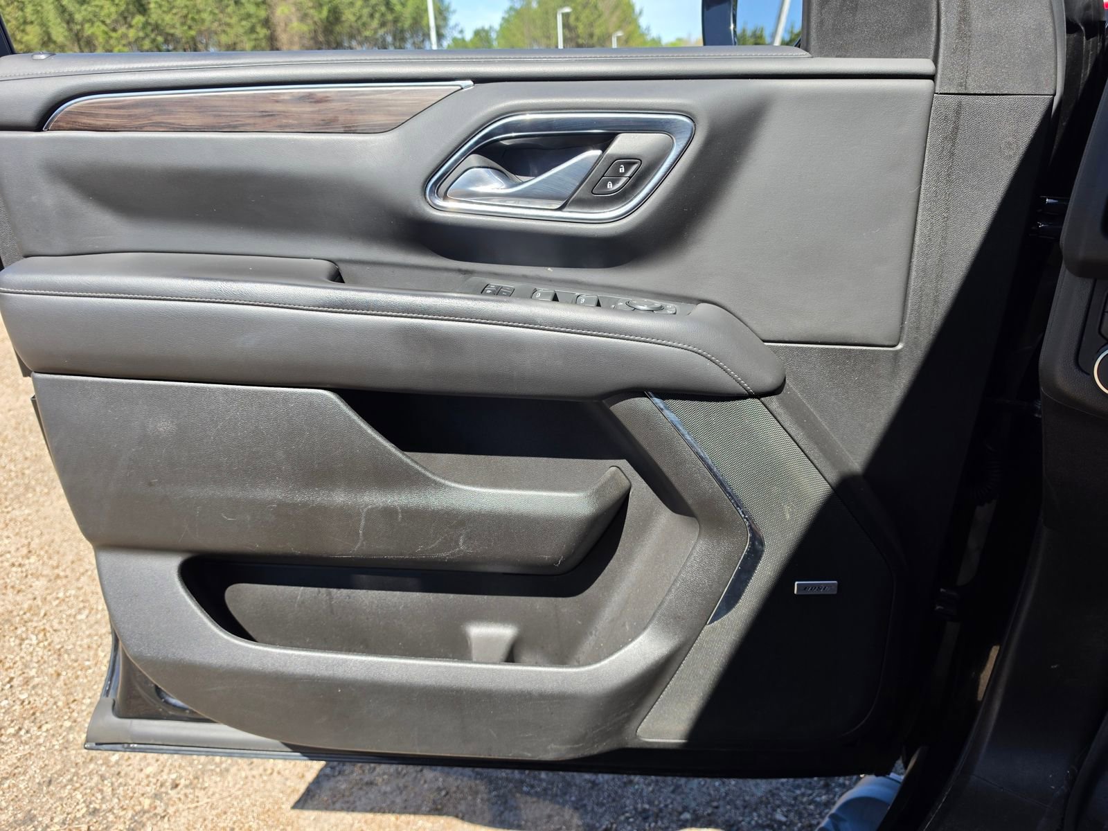 Used 2021 Chevrolet Suburban Z71 image 16