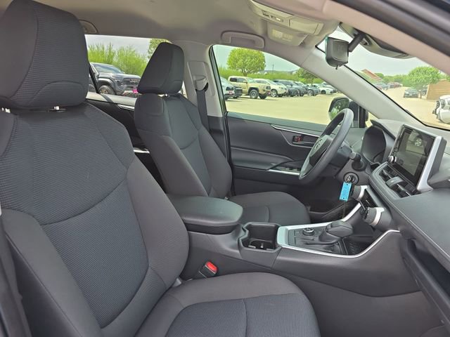 Used 2025 Toyota RAV4 LE image 10