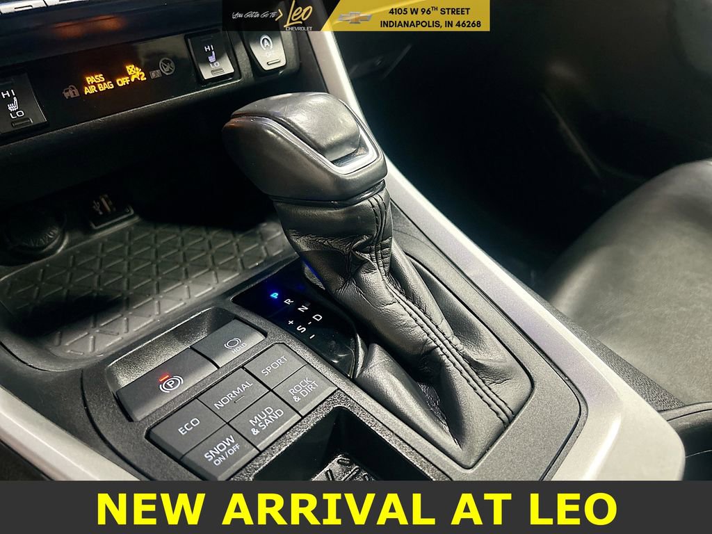Used 2024 Toyota RAV4 XLE Premium image 17