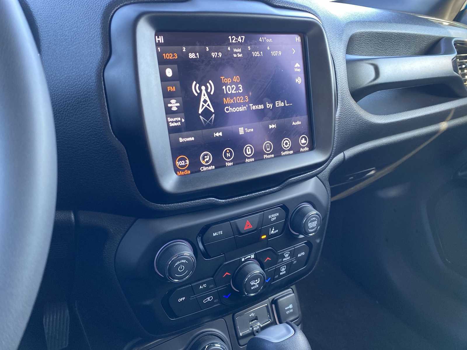 Certified 2022 Jeep Renegade Altitude image 22