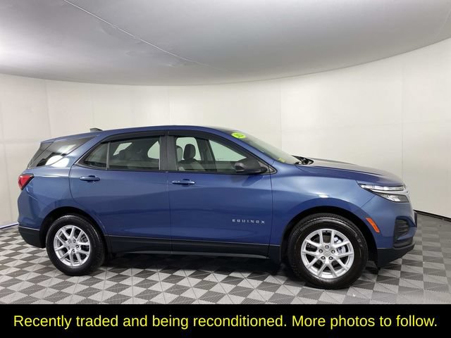 Used 2024 Chevrolet Equinox LS w/ Driver Confidence II Package AWD/4WD image 10