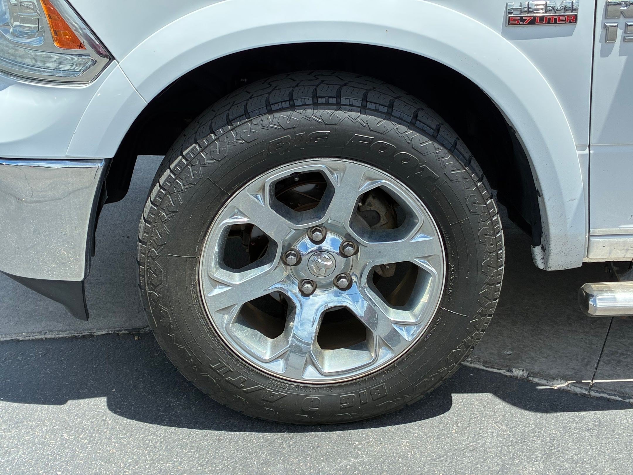Used 2018 RAM 1500 Laramie AWD/4WD image 13