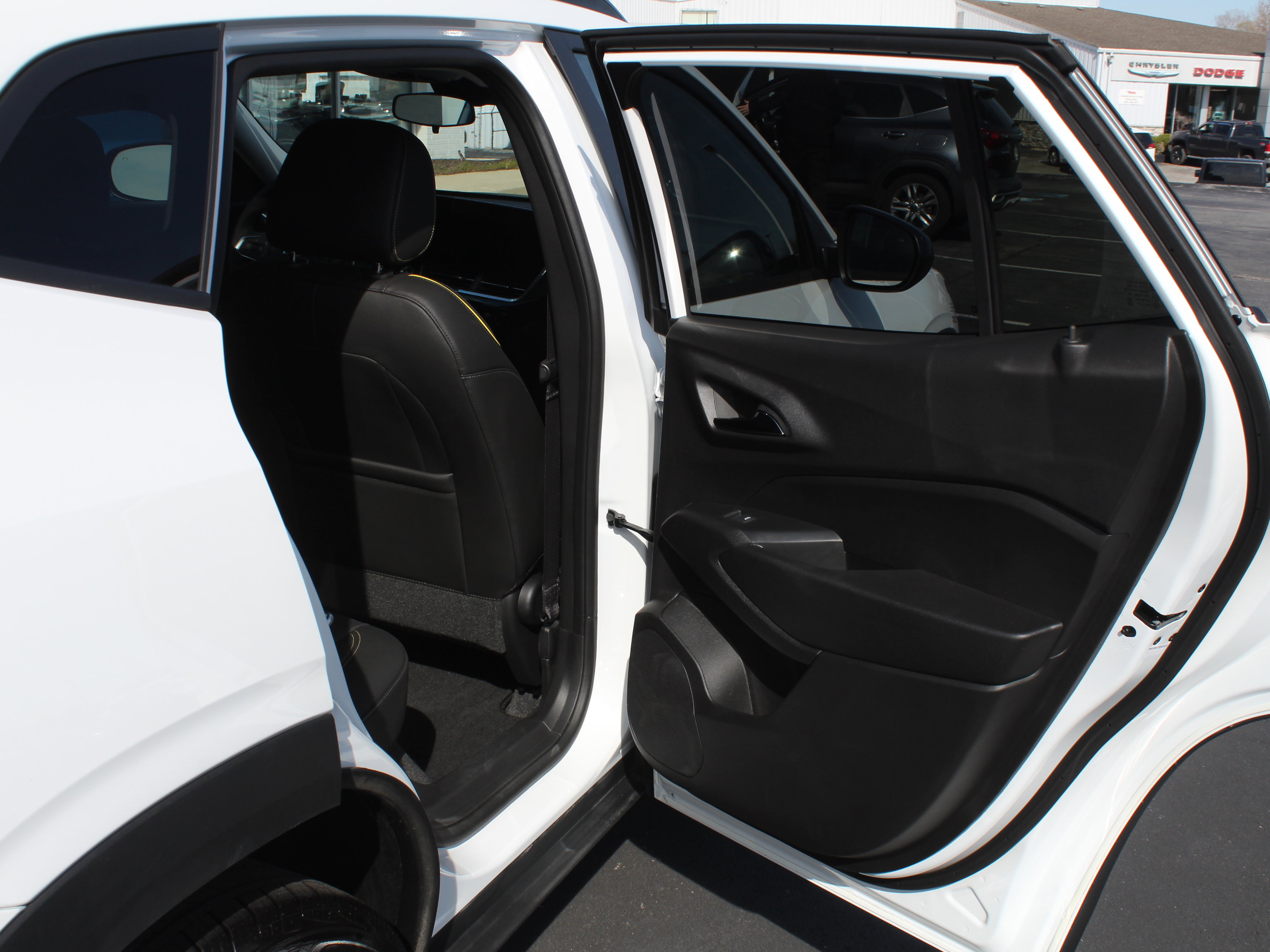 New 2026 Chevrolet Trax ACTIV w/ Sunroof Package image 21