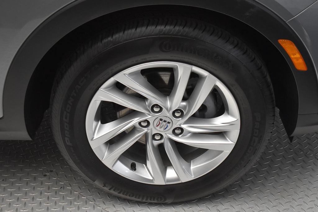 Used 2025 Buick Envista Preferred FWD image 32