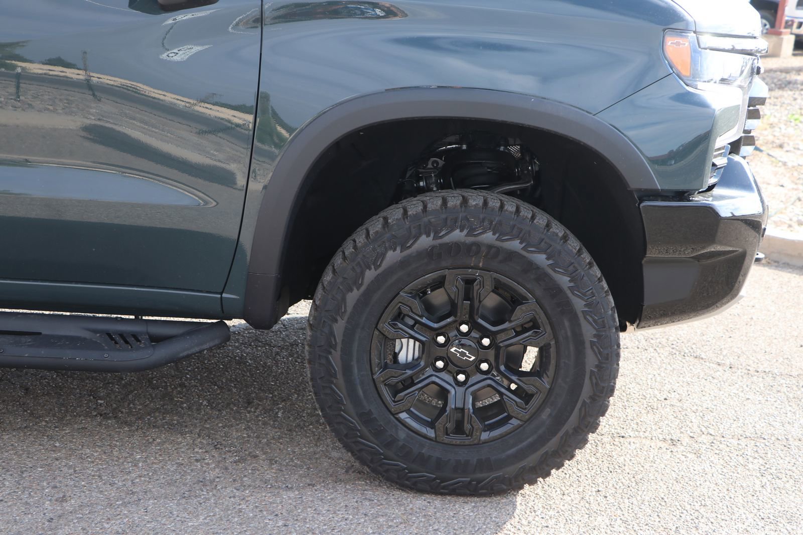 New 2026 Chevrolet Silverado 1500 ZR2 image 9