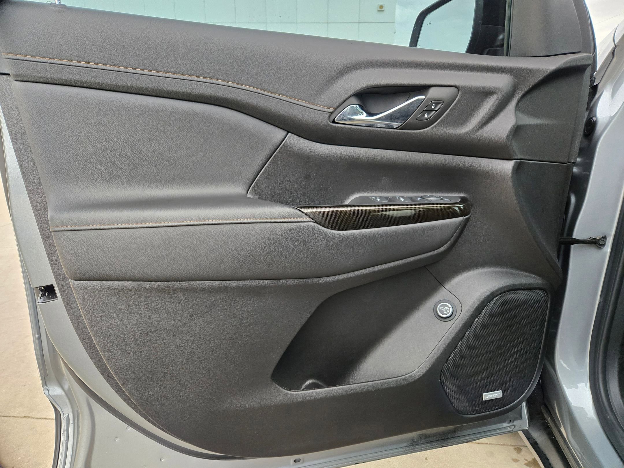 Certified 2023 GMC Acadia AT4 image 11