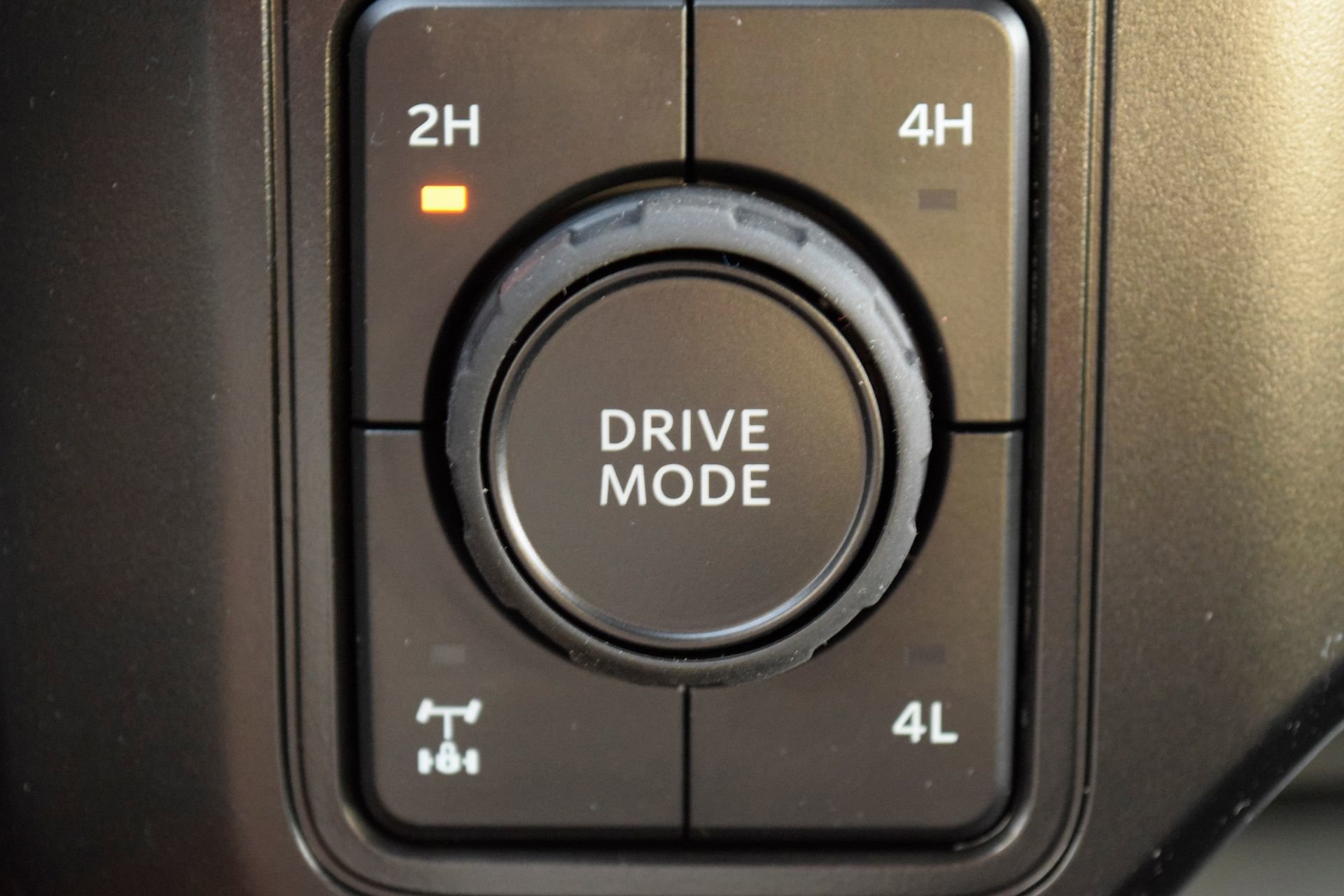 New 2026 Ford F250 Lariat w/ FX4 Off-Road Package image 16