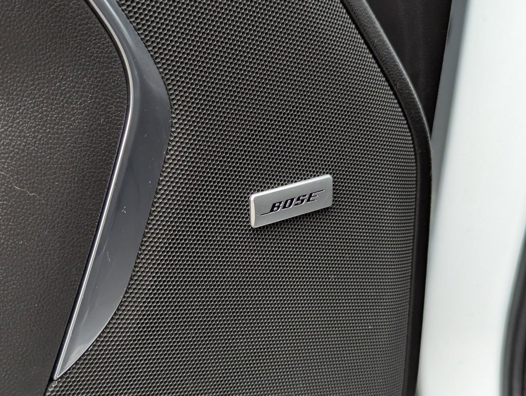 Used 2023 GMC Yukon SLT image 12