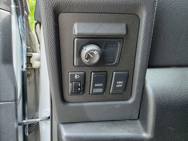 Used 2009 Nissan Rogue SL w/ Premium Pkg AWD/4WD image 29