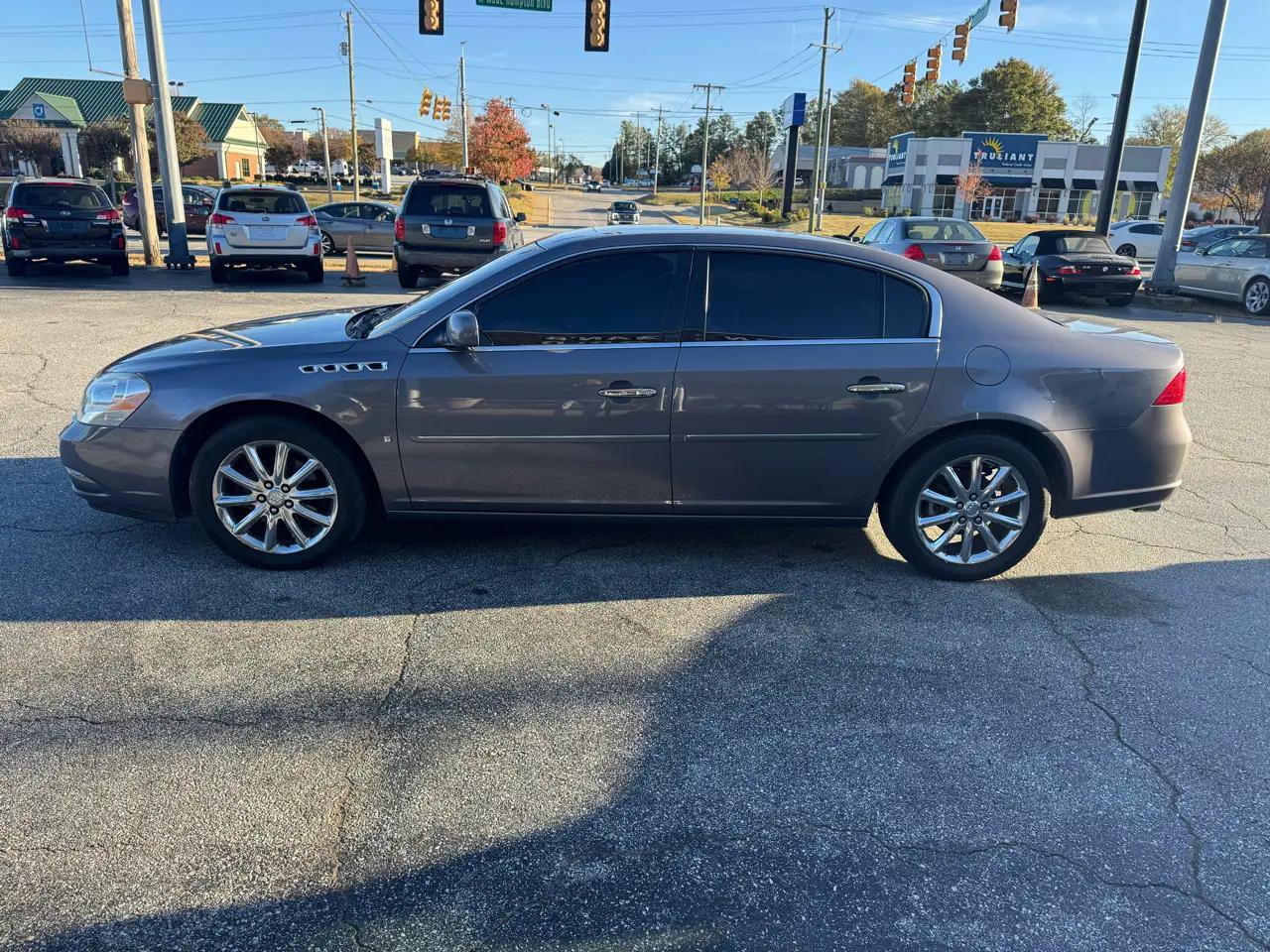 Used 2007 Buick Lucerne CXS FWD image 2