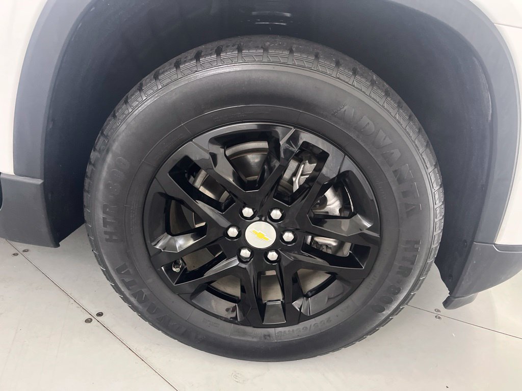 Used 2020 Chevrolet Traverse LS FWD image 18