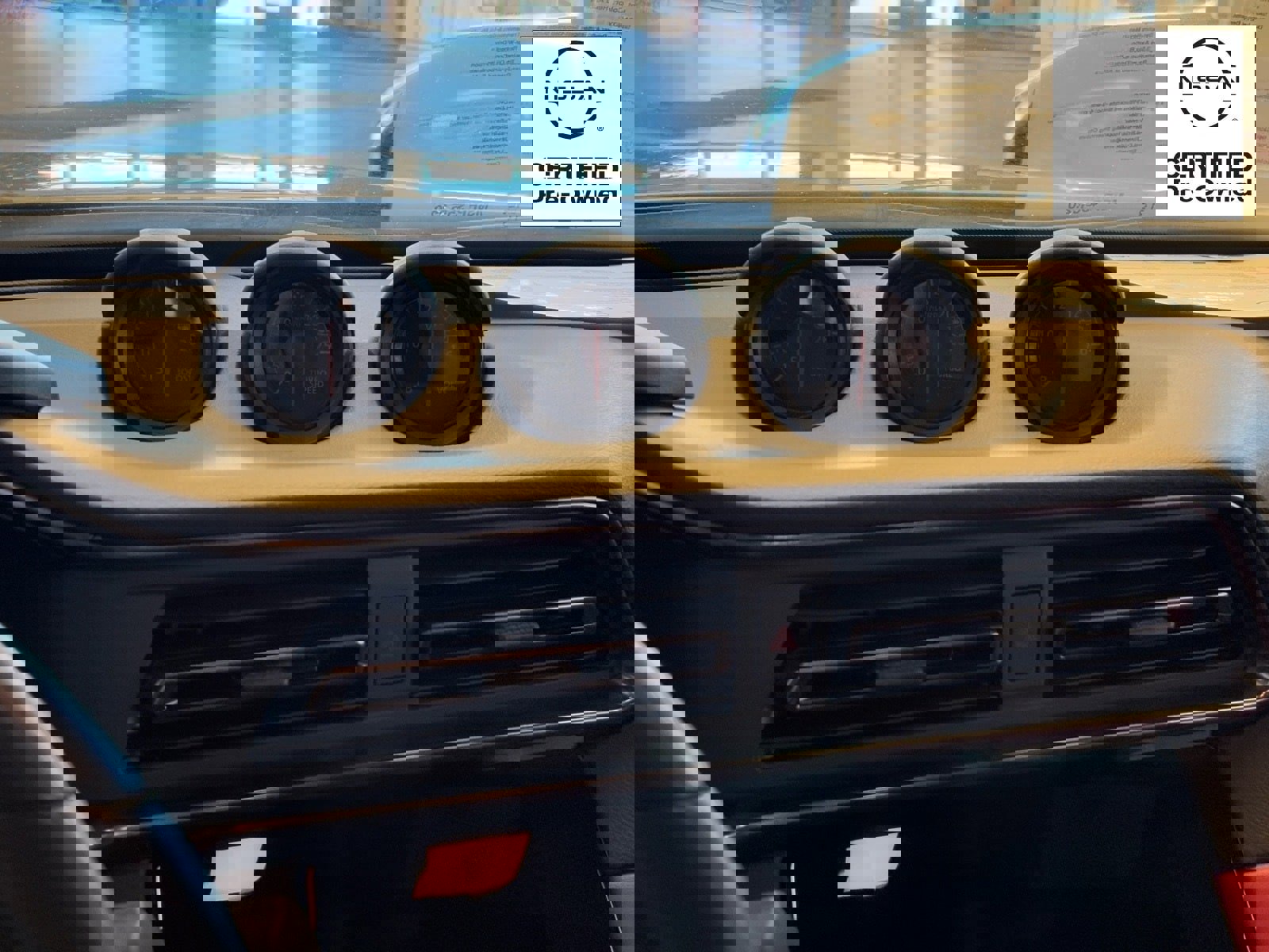 Certified 2024 Nissan Z Performance w/ Floor Mat Package image 22