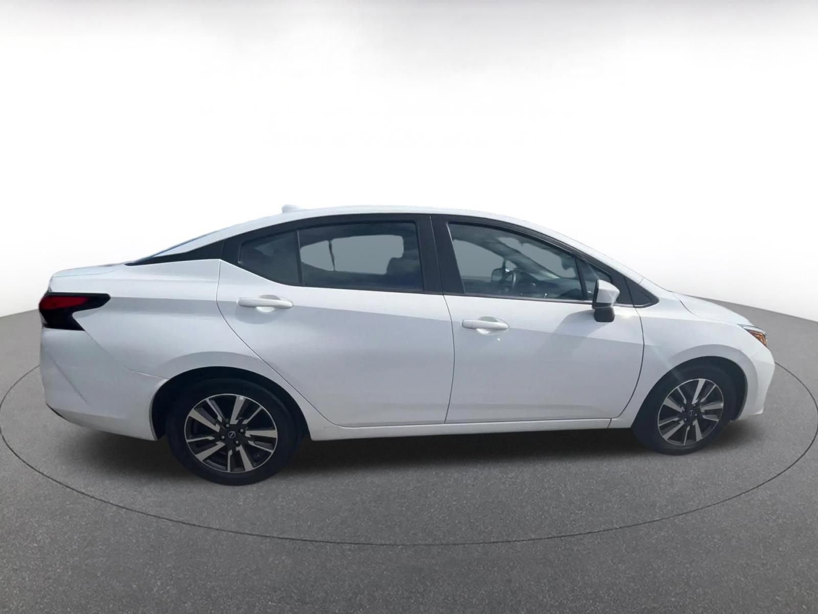Used 2025 Nissan Versa SV FWD image 16