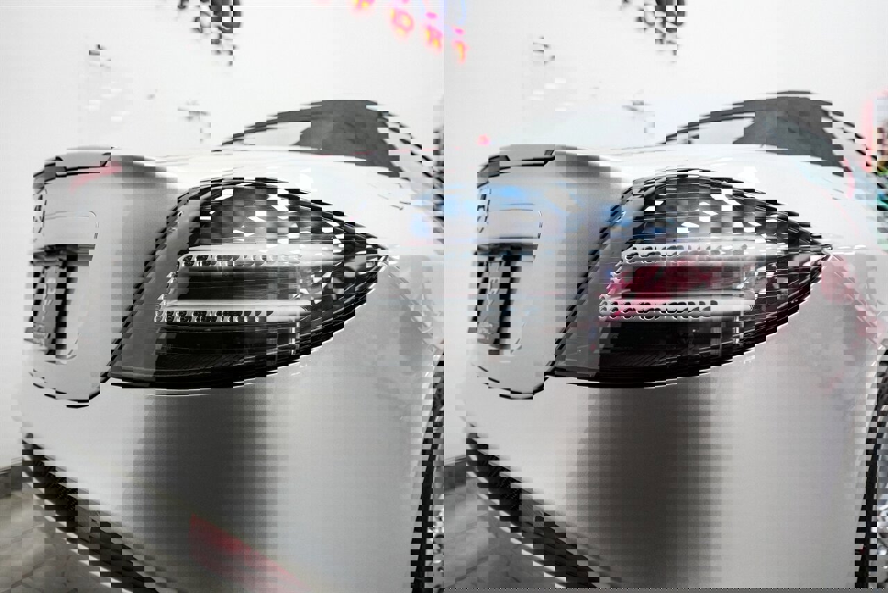 Used 2008 Mercedes-Benz SLR image 36