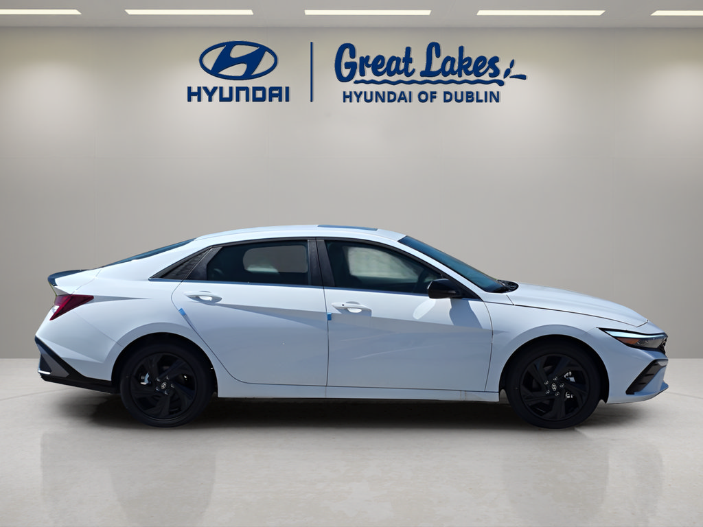 New 2026 Hyundai Elantra SEL Sport Premium FWD image 6