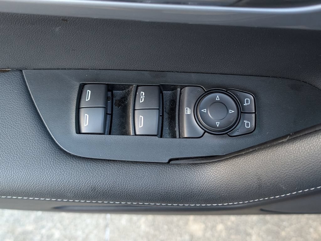 Used 2026 Chevrolet Blazer LT FWD image 14