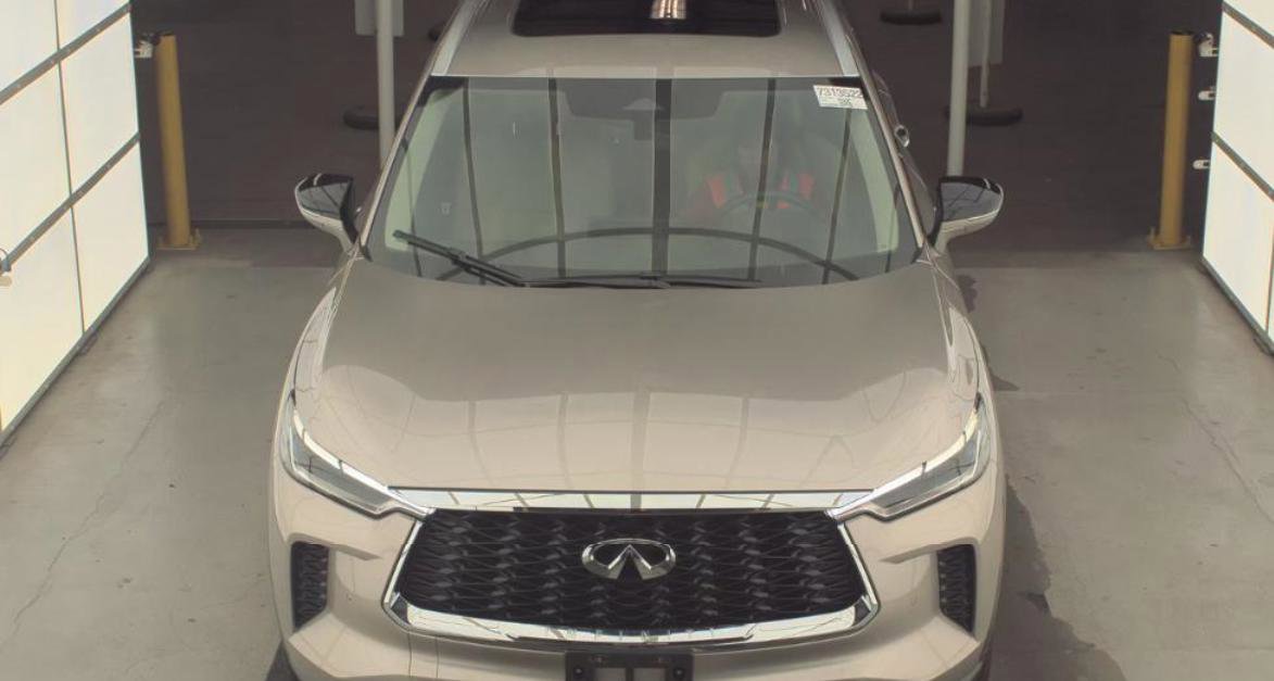 Certified 2023 INFINITI QX60 Luxe w/ Cargo Package image 2