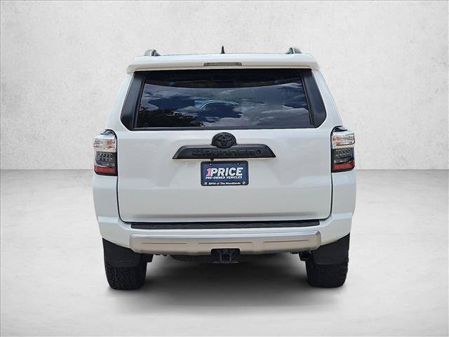 Used 2018 Toyota 4Runner TRD Off-Road Premium AWD/4WD image 7