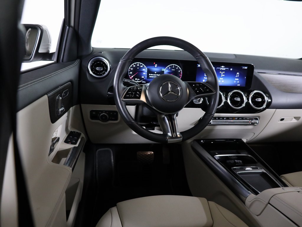 Certified 2026 Mercedes-Benz GLA 250 4MATIC image 41