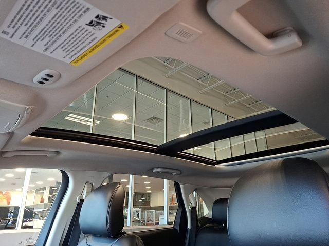 Used 2019 Ford Edge SEL w/ Equipment Group 201A AWD/4WD image 14