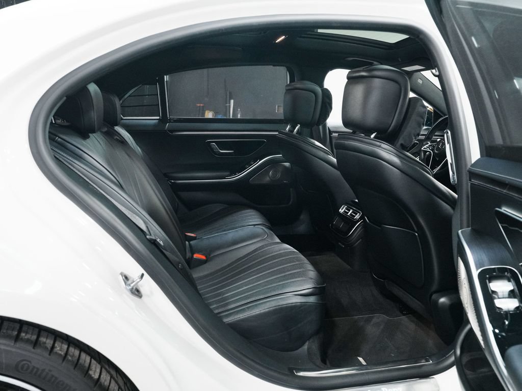 Used 2023 Mercedes-Benz S 500 4MATIC w/ AMG Line image 30