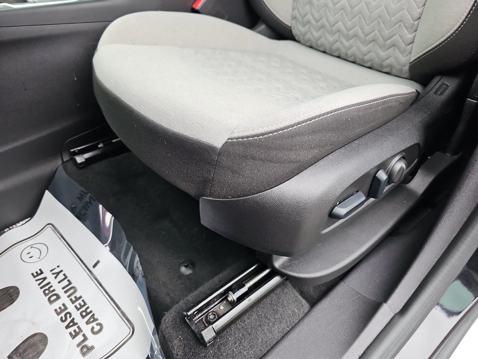 Used 2024 Chevrolet Equinox LS w/ LS Convenience Package FWD image 25