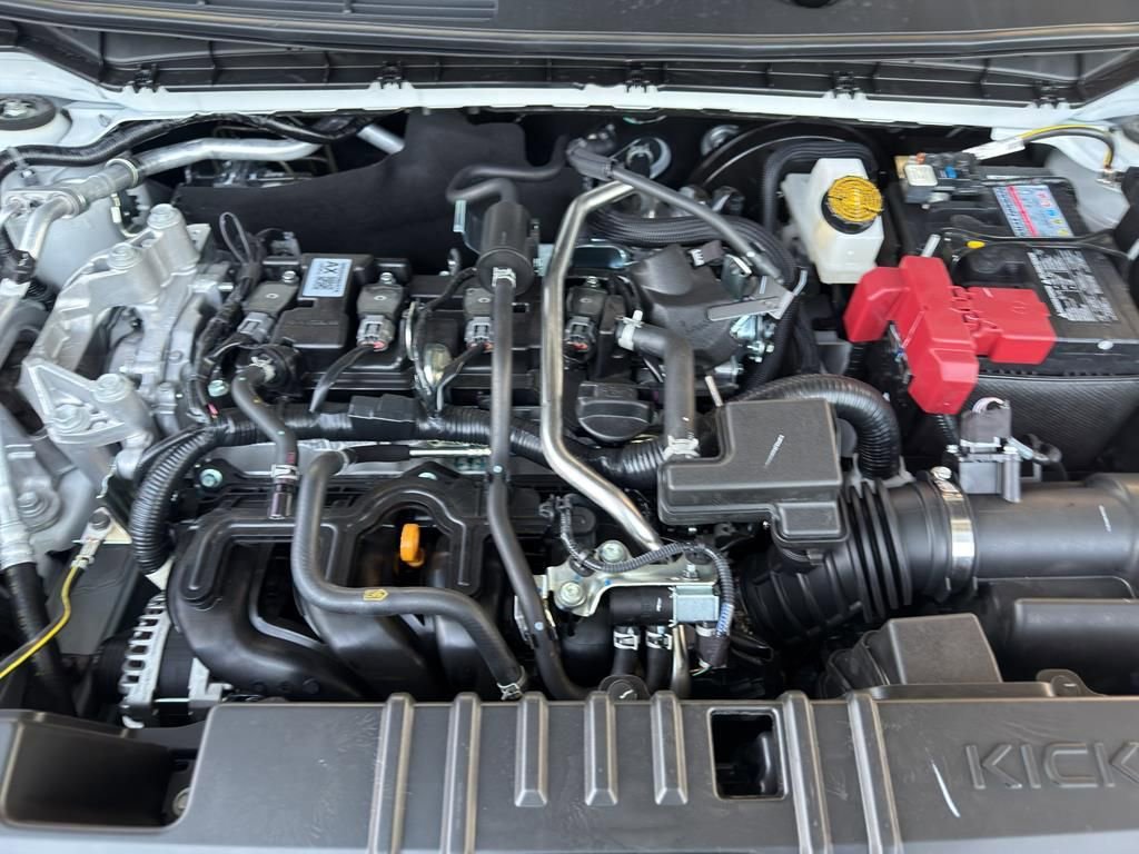 New 2026 Nissan Kicks SR image 11