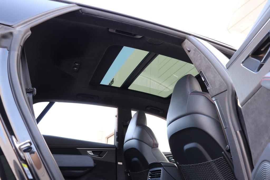 Used 2021 Audi RS Q8 w/ Black Optic Package AWD/4WD image 38