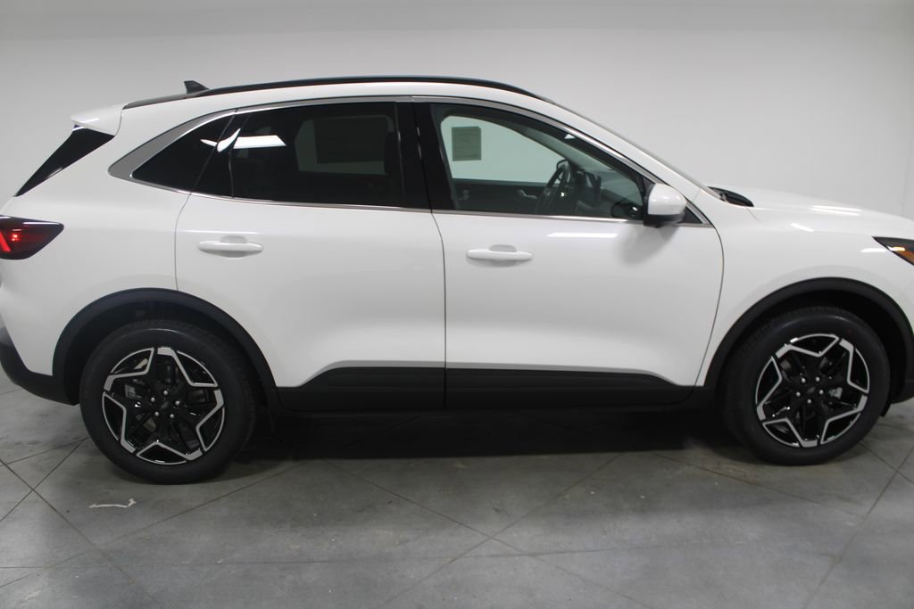 New 2026 Ford Escape Platinum w/ Premium Technology Package image 10