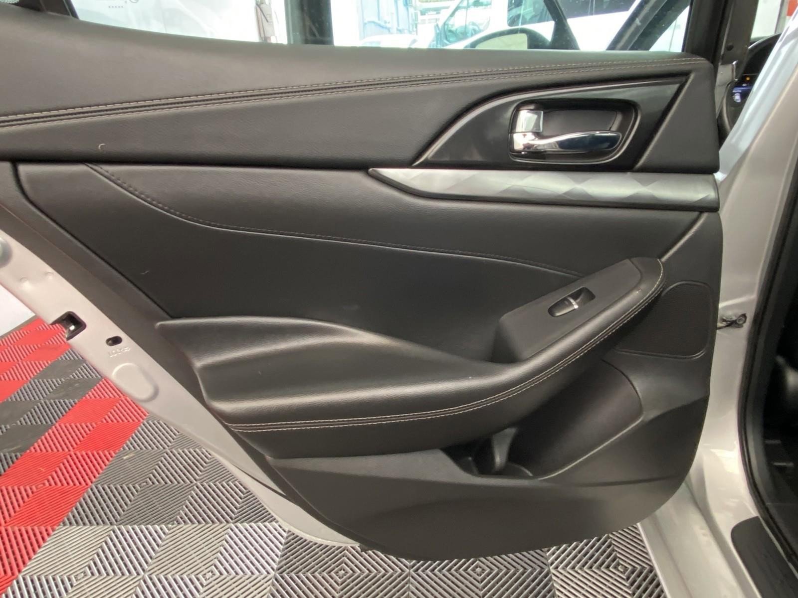 Used 2019 Nissan Maxima 3.5 SL w/ Floor Mat Group image 16