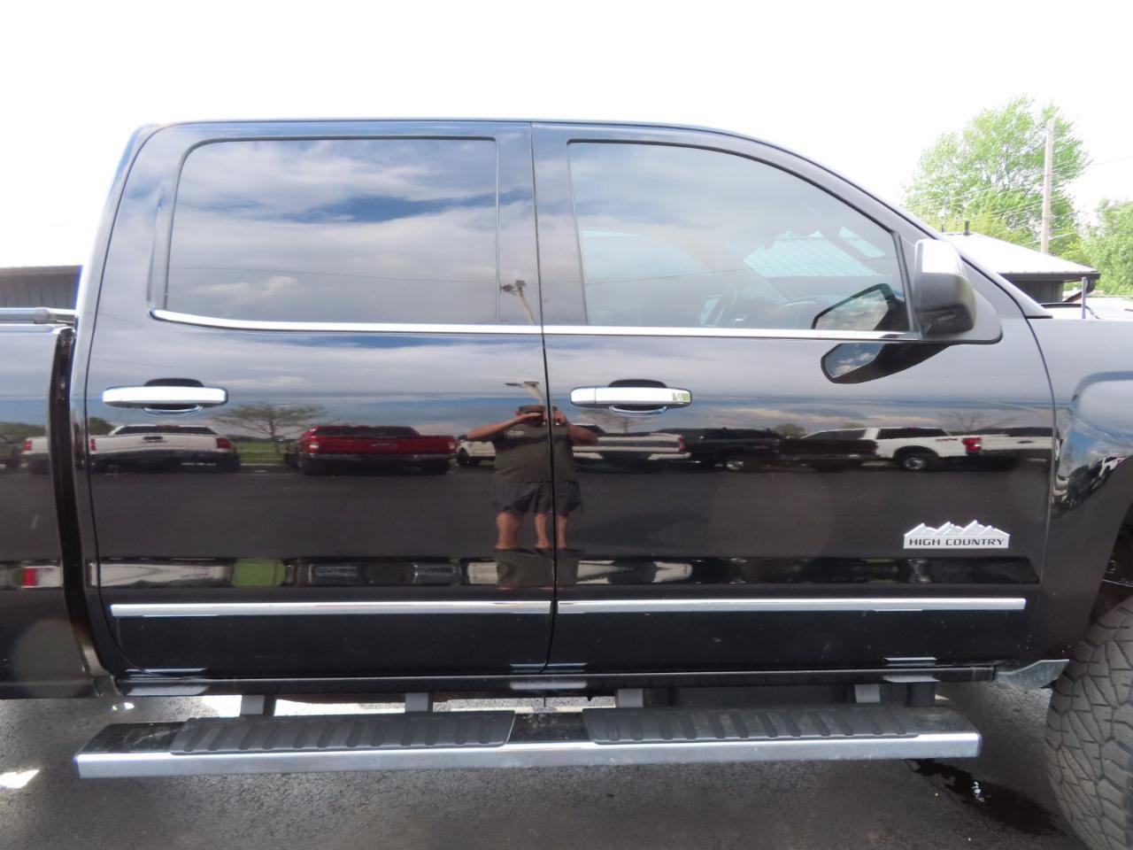 Used 2015 Chevrolet Silverado 2500 High Country w/ Duramax Plus Package AWD/4WD image 15