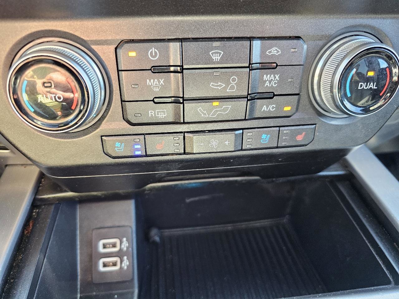 Used 2019 Ford F150 Platinum w/ Equipment Group 701A Luxury AWD/4WD image 20