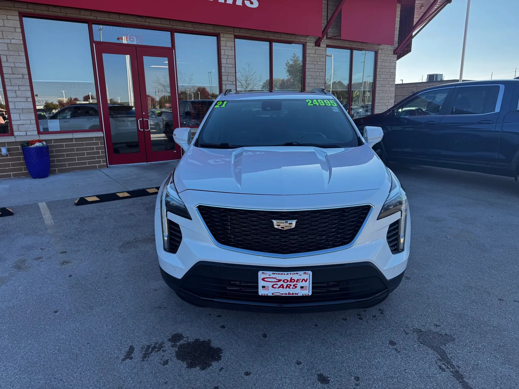 Used 2021 Cadillac XT4 Sport w/ Trailering Package AWD/4WD image 2