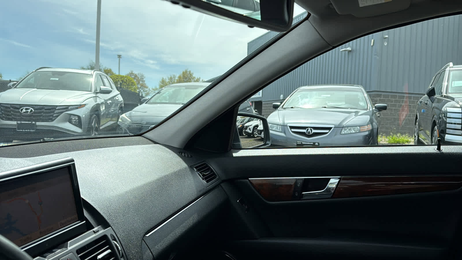 Used 2010 Mercedes-Benz C 300 4MATIC Sedan image 21