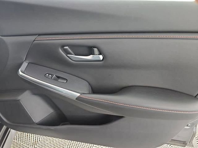 Used 2023 Nissan Sentra SR w/ Trunk Package image 8
