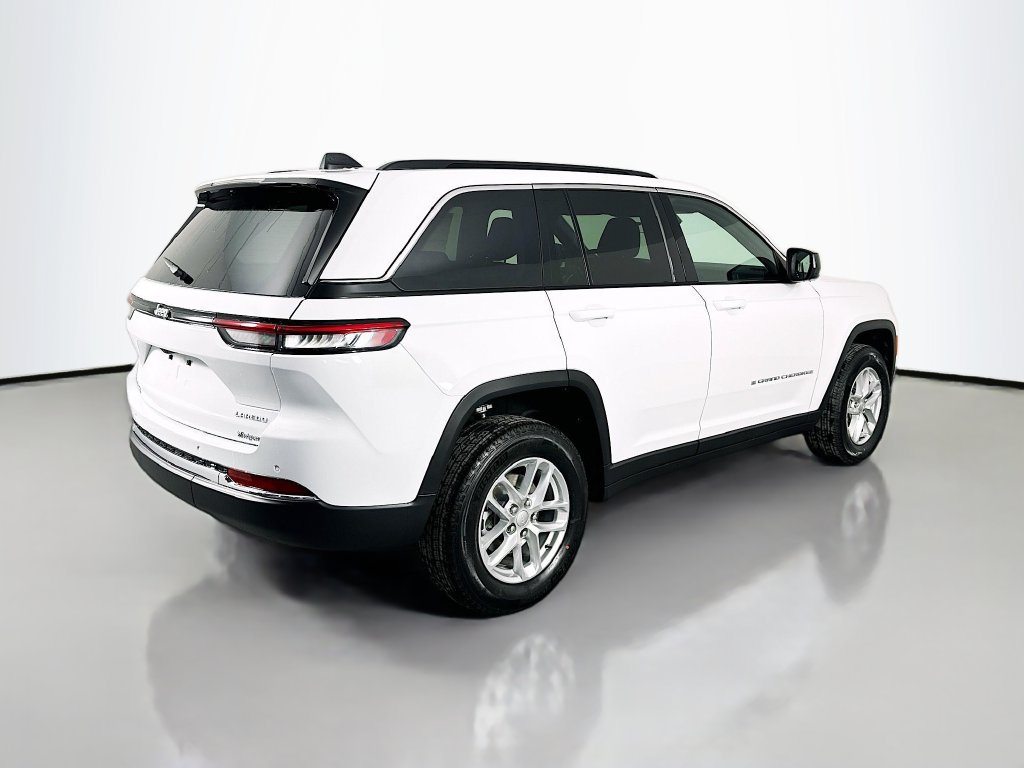 New 2026 Jeep Grand Cherokee Laredo X RWD image 7