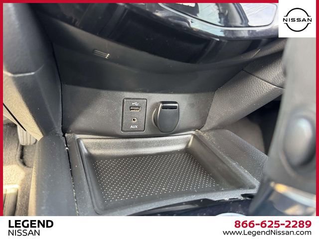 Used 2015 Nissan Rogue SV AWD/4WD image 24