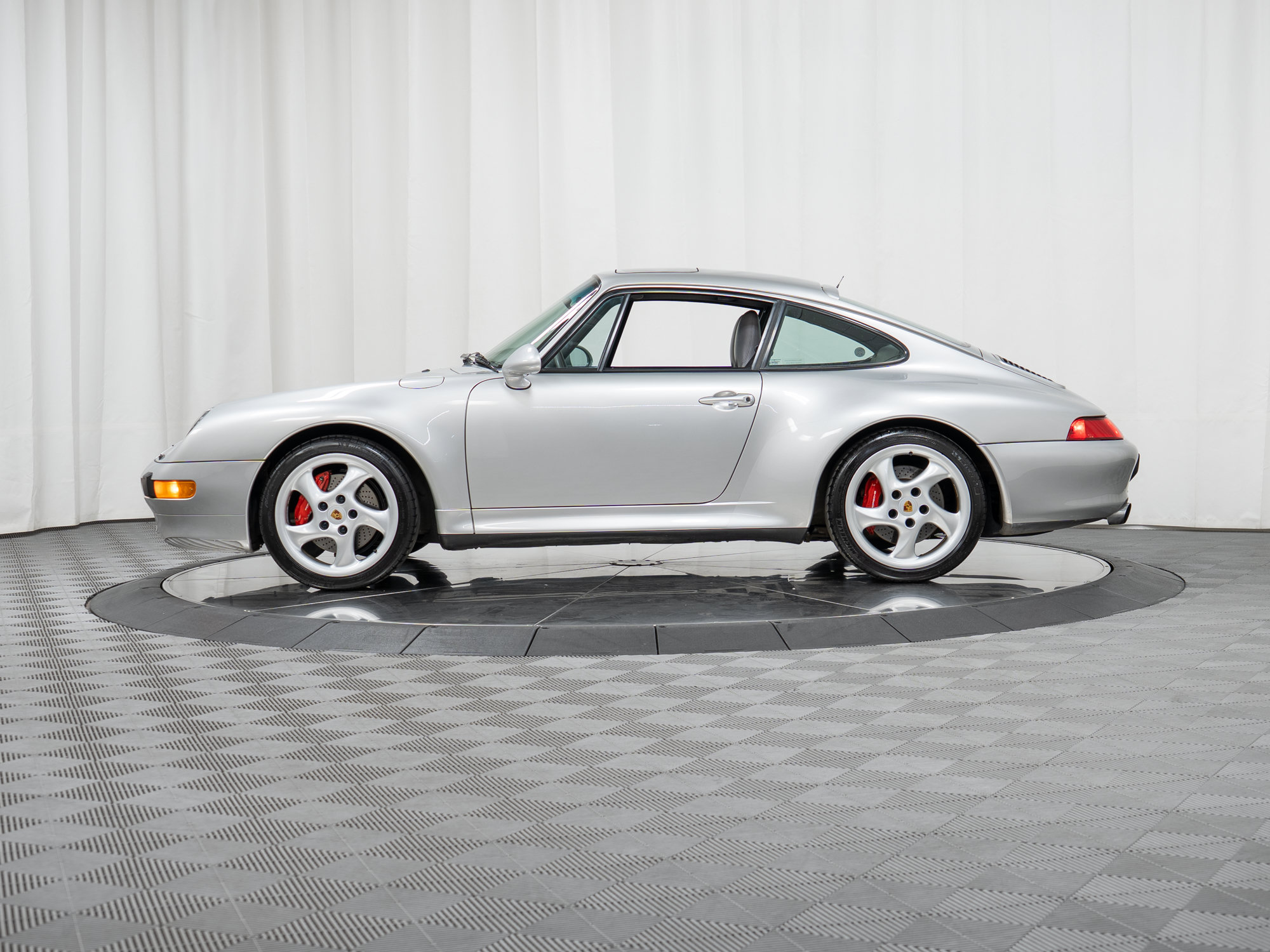 Used 1997 Porsche 911 Carrera 4S AWD/4WD image 42
