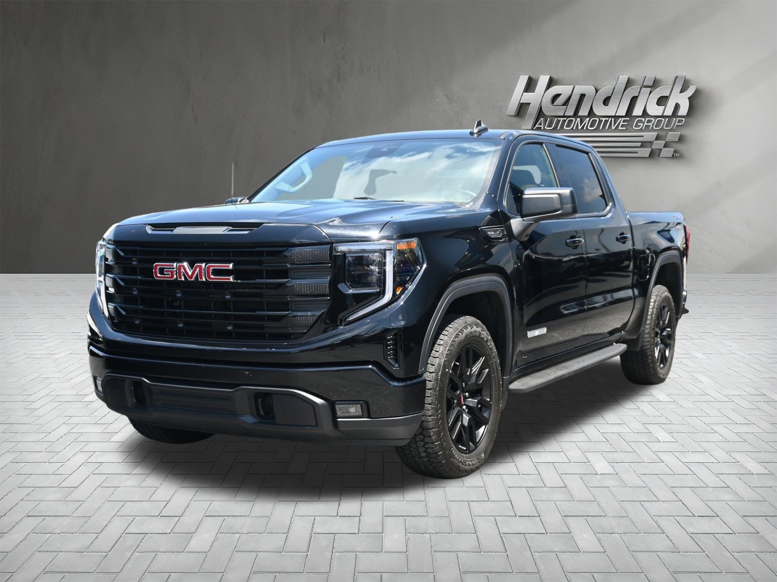 Used 2024 GMC Sierra 1500 Elevation w/ X31 Off-Road Package AWD/4WD image 5