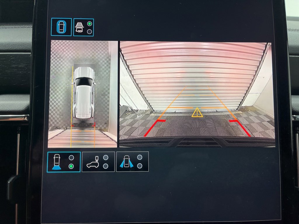 New 2026 GMC Yukon Denali w/ Sun & Power Step Package image 11